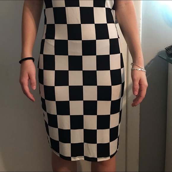 Halter Dress - Picture 6 of 9